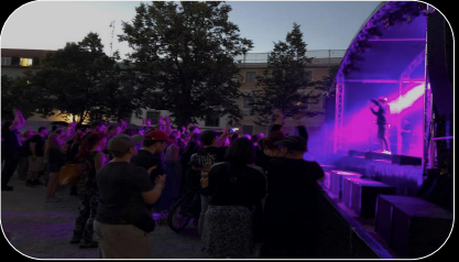 Ein Mädchenkonzert erfreut viele Menschen